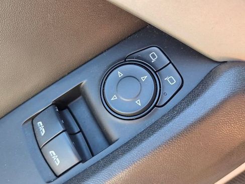 Used 2017 Chevrolet Camaro SS image 35