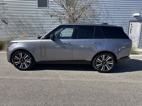 Certified 2023 Land Rover Range Rover SE AWD/4WD image 2