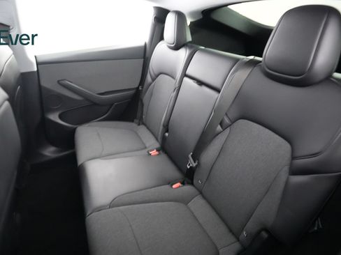 Used 2026 Tesla Model Y Long Range RWD image 24