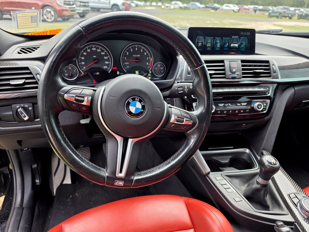 Used 2017 BMW M3 RWD image 9