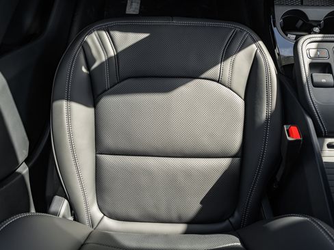 New 2025 Ford Mustang Mach-E Premium image 30