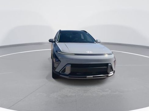 Used 2024 Hyundai Kona Limited image 3