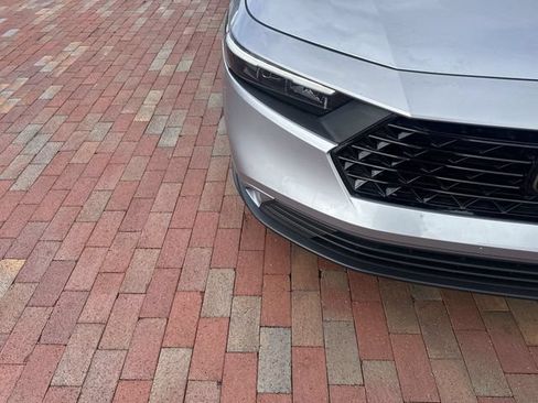 Used 2024 Honda Accord EX image 21