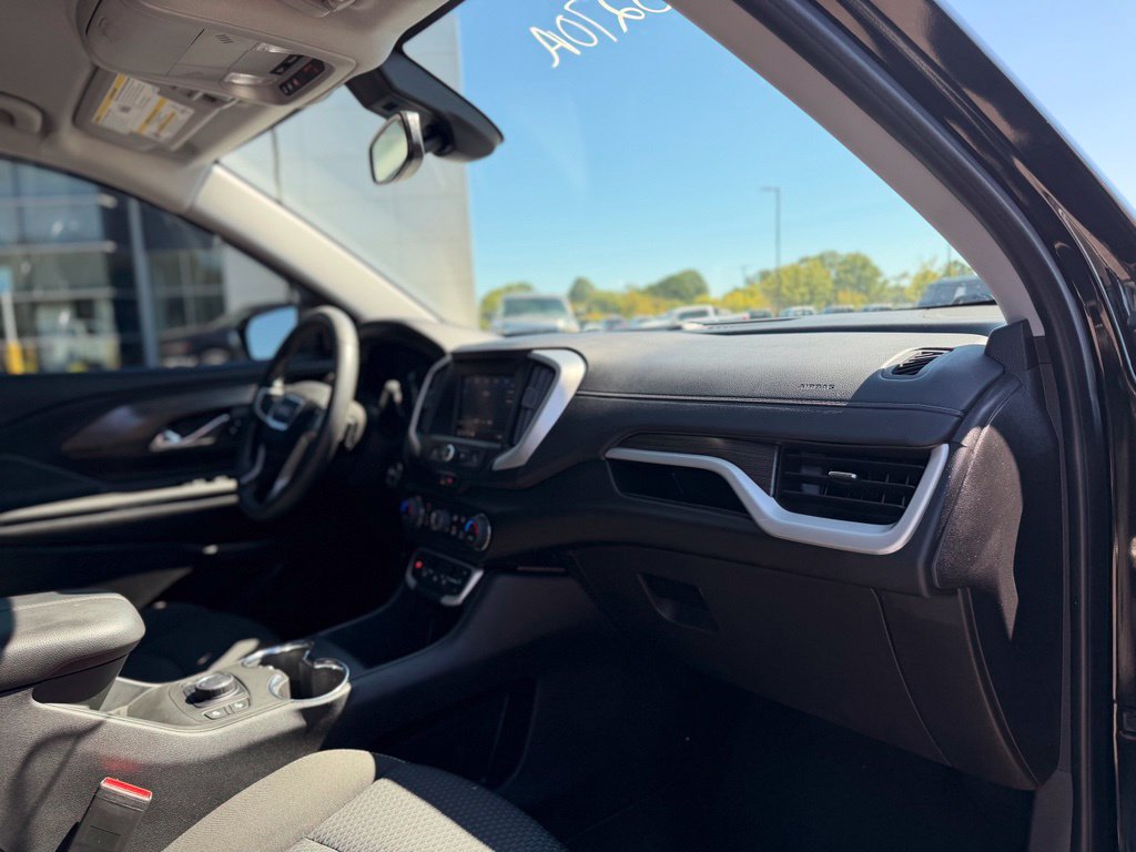 Used 2022 GMC Terrain SLE w/ Driver Convenience Package AWD/4WD image 9