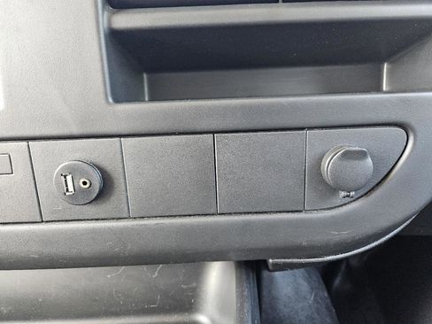 Used 2014 Chevrolet Express 1500 RWD image 38