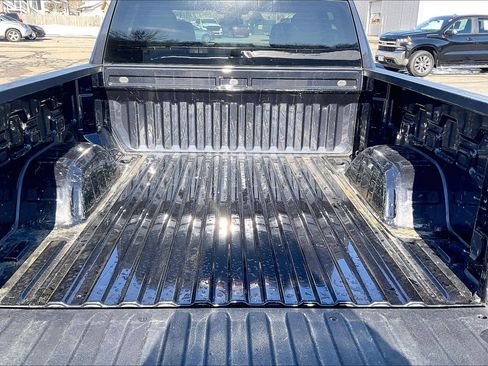 Used 2023 Chevrolet Silverado 1500 LT image 24