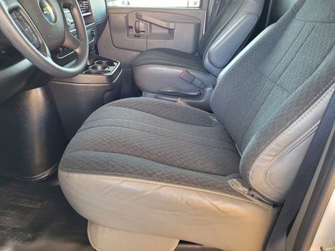 Used 2025 Chevrolet Express 2500 w/ Driver Convenience Package RWD image 18