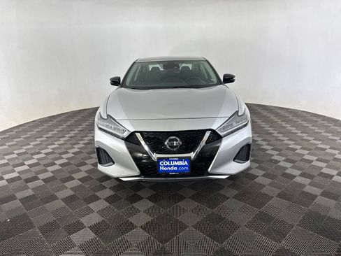Used 2022 Nissan Maxima SV w/ Floor Mat Group FWD image 3