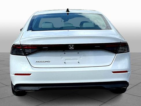 New 2025 Honda Accord SE image 4