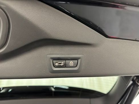 Used 2022 BMW X5 M50i AWD/4WD image 39