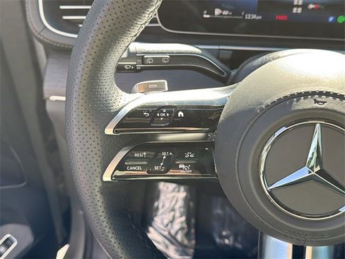 Certified 2025 Mercedes-Benz GLS 450 4MATIC image 16