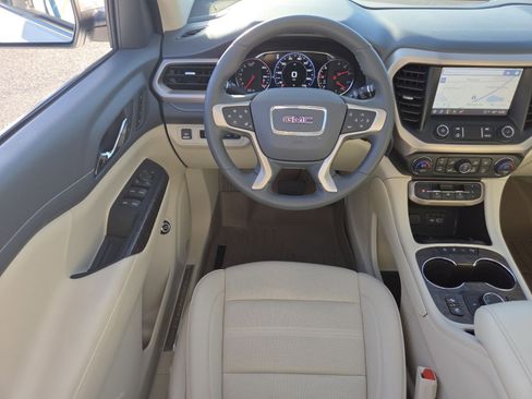 Used 2023 GMC Acadia Denali w/ Denali Technology Package FWD image 32