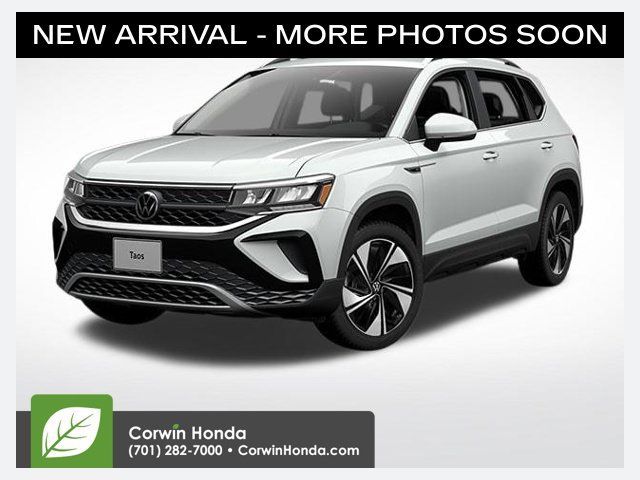 Used 2024 Volkswagen Taos SE AWD/4WD image 1