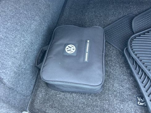 Used 2018 Volkswagen Passat GT FWD image 29
