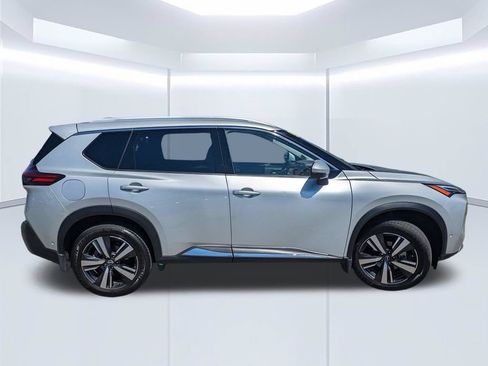 Used 2023 Nissan Rogue Platinum w/ Platinum Premium Package FWD image 5