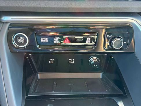 New 2025 Audi Q5 Premium image 31