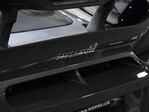 Used 2020 McLaren 600LT Spider RWD image 22
