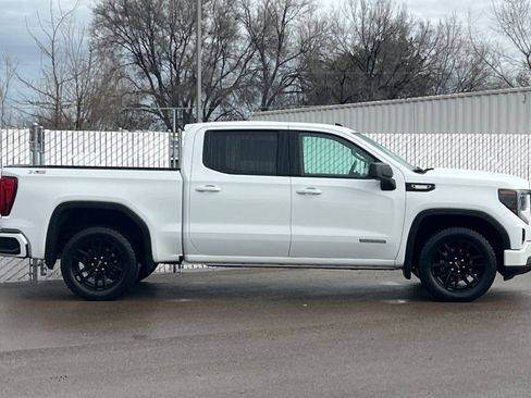 Used 2023 GMC Sierra 1500 Elevation w/ Preferred Package image 3