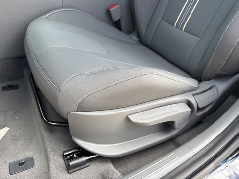 New 2026 Hyundai Elantra SEL Sport FWD image 11