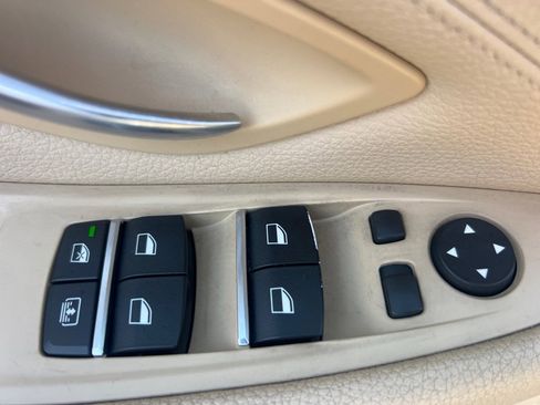 Used 2014 BMW 535d Sedan RWD image 25