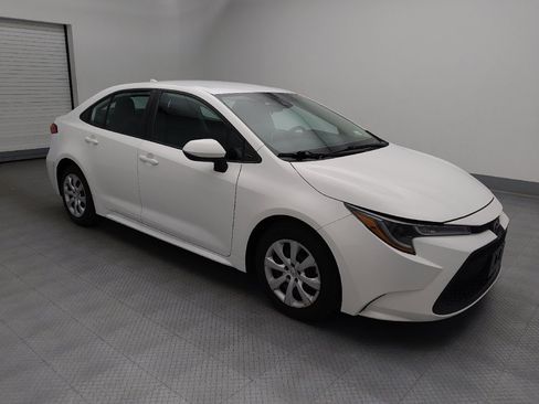 Used 2021 Toyota Corolla LE FWD image 11