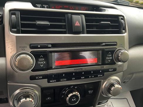 Used 2011 Toyota 4Runner SR5 w/ Convenience Pkg image 14