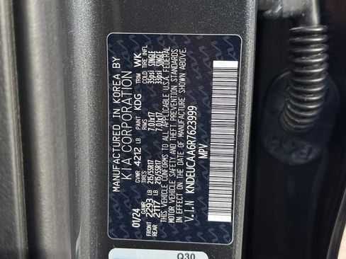 Certified 2024 Kia Seltos S image 28