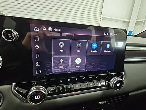 New 2026 GMC Canyon Elevation w/ Convenience Package image 15