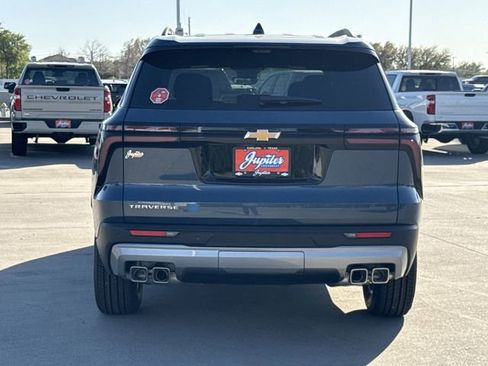 New 2026 Chevrolet Traverse LT image 5