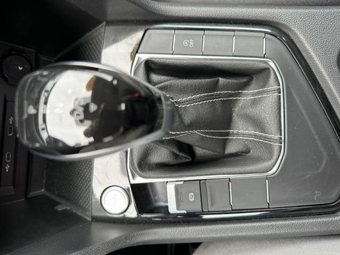 Used 2024 Volkswagen Taos S image 18