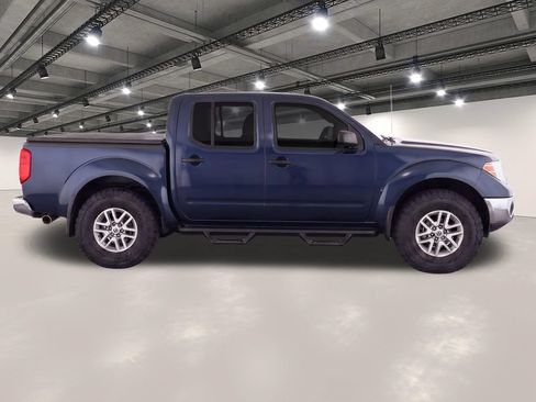 Used 2019 Nissan Frontier SV w/ Value Truck Package RWD image 8