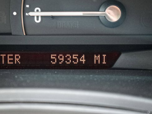 Used 2005 Cadillac XLR image 22