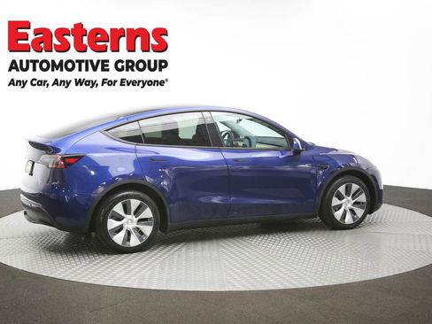 Used 2022 Tesla Model Y Long Range image 37