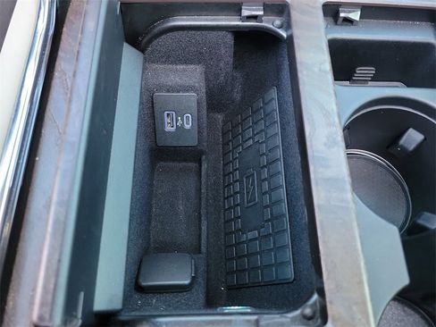 Used 2021 Lincoln Navigator Reserve w/ Luxury Package image 42