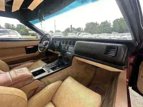 Used 1986 Chevrolet Corvette Coupe image 21