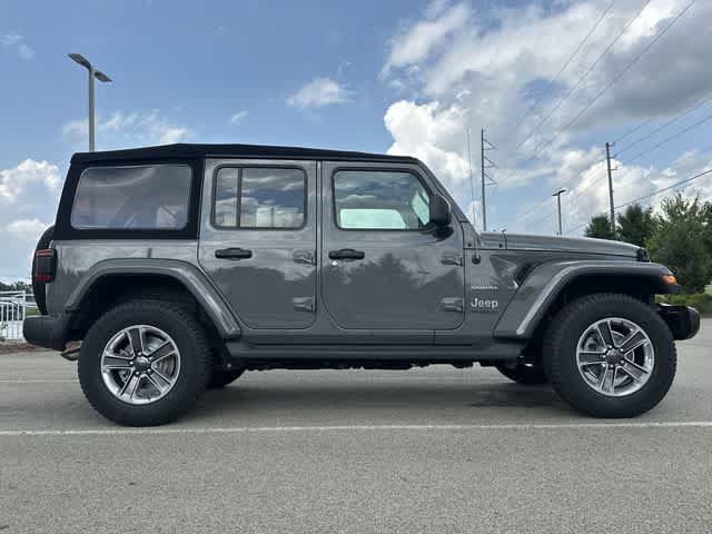 Used 2022 Jeep Wrangler Unlimited Sahara w/ LED Lighting Group AWD/4WD image 3