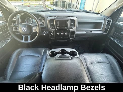 Used 2018 RAM 1500 Express RWD image 10