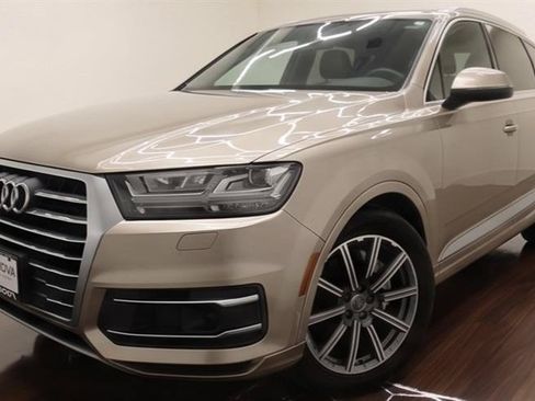 Used 2018 Audi Q7 3.0T Prestige w/ Prestige Package AWD/4WD image 2
