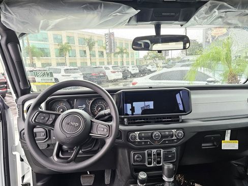 New 2026 Jeep Gladiator Sport image 25