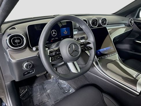 Used 2025 Mercedes-Benz C 300 4MATIC Sedan image 9