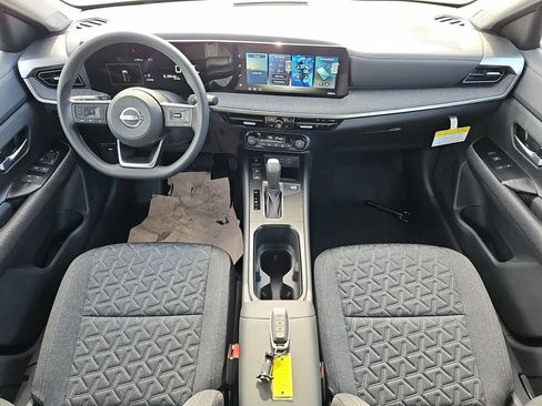 New 2026 Nissan Kicks SV w/ SV Premium Package FWD image 12