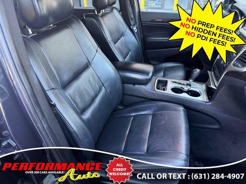 Used 2013 Jeep Grand Cherokee Laredo AWD/4WD image 24