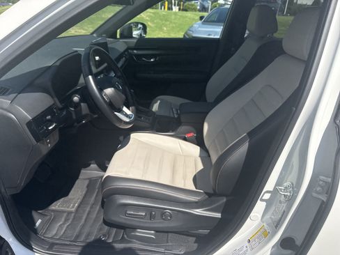 Used 2025 Honda CR-V Sport Touring image 16