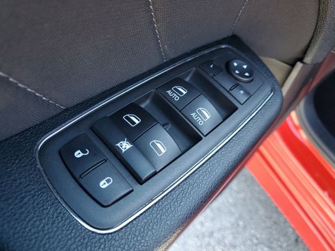 Used 2022 Dodge Charger GT image 11