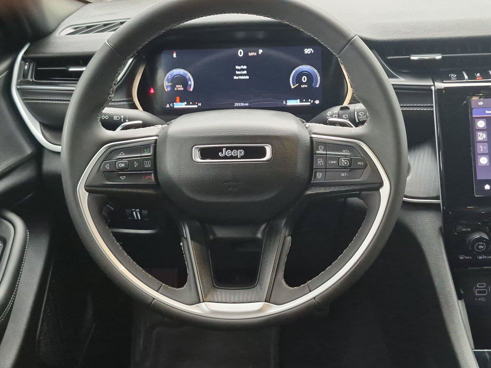 Used 2024 Jeep Grand Cherokee Laredo X RWD image 13