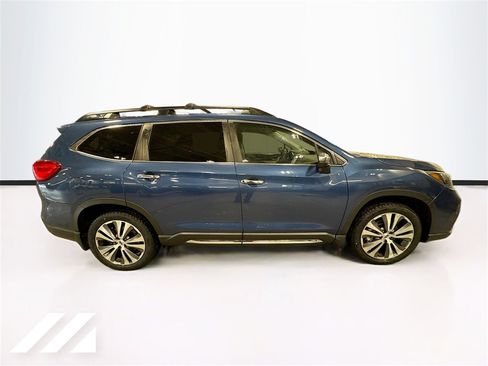Used 2022 Subaru Ascent Touring image 4