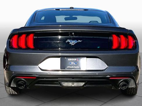 Used 2018 Ford Mustang Coupe w/ Equipment Group 101A image 4