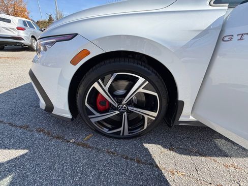 New 2026 Volkswagen Golf SE image 27