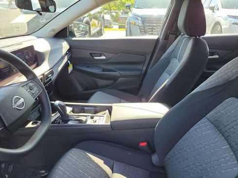 New 2026 Nissan Sentra SV w/ Floor Mat Package FWD image 8