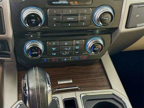 Used 2016 Ford F150 Lariat w/ Equipment Group 502A Luxury image 10